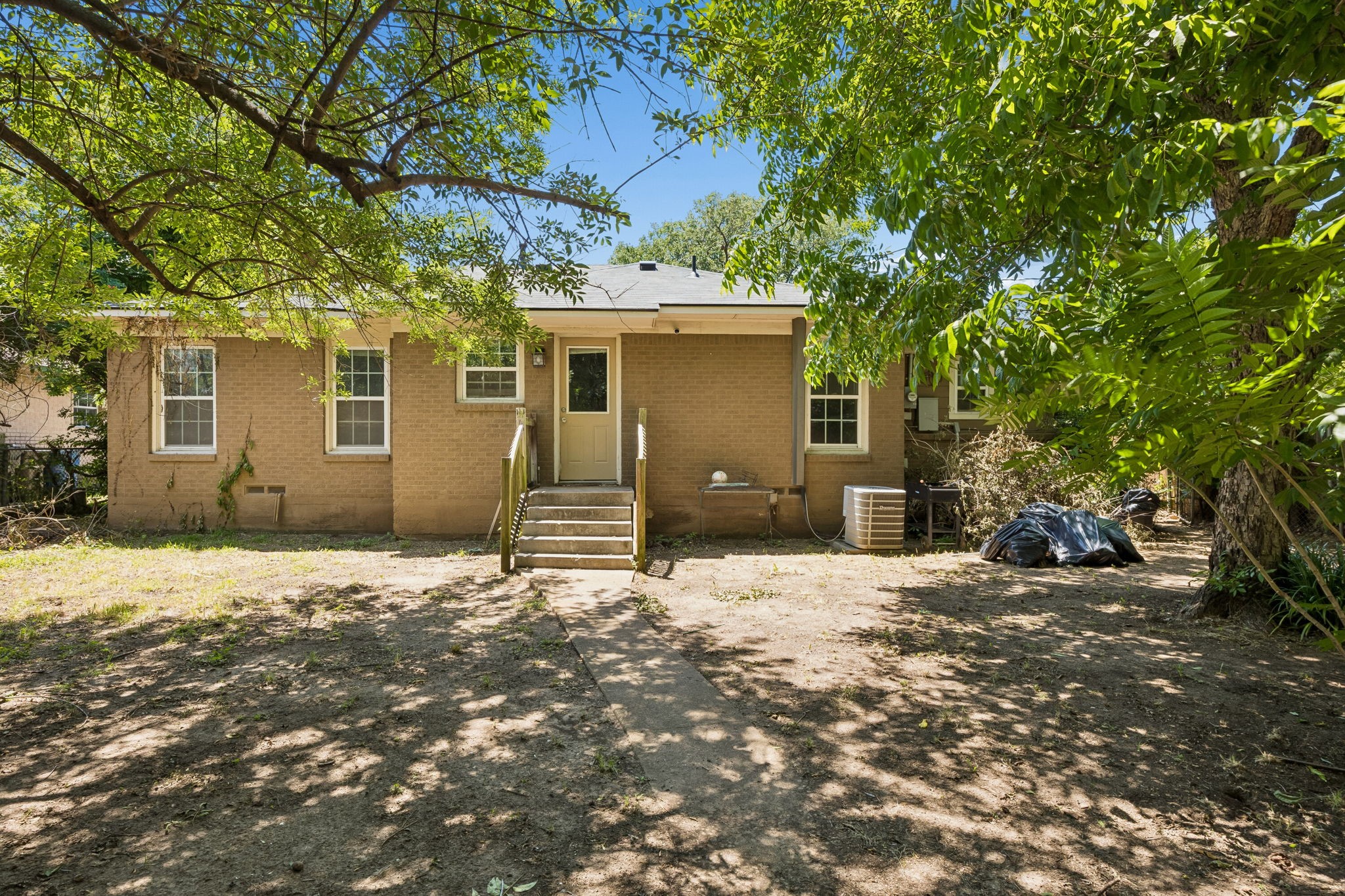 3228 E Perryton Drive Dallas TX 75224