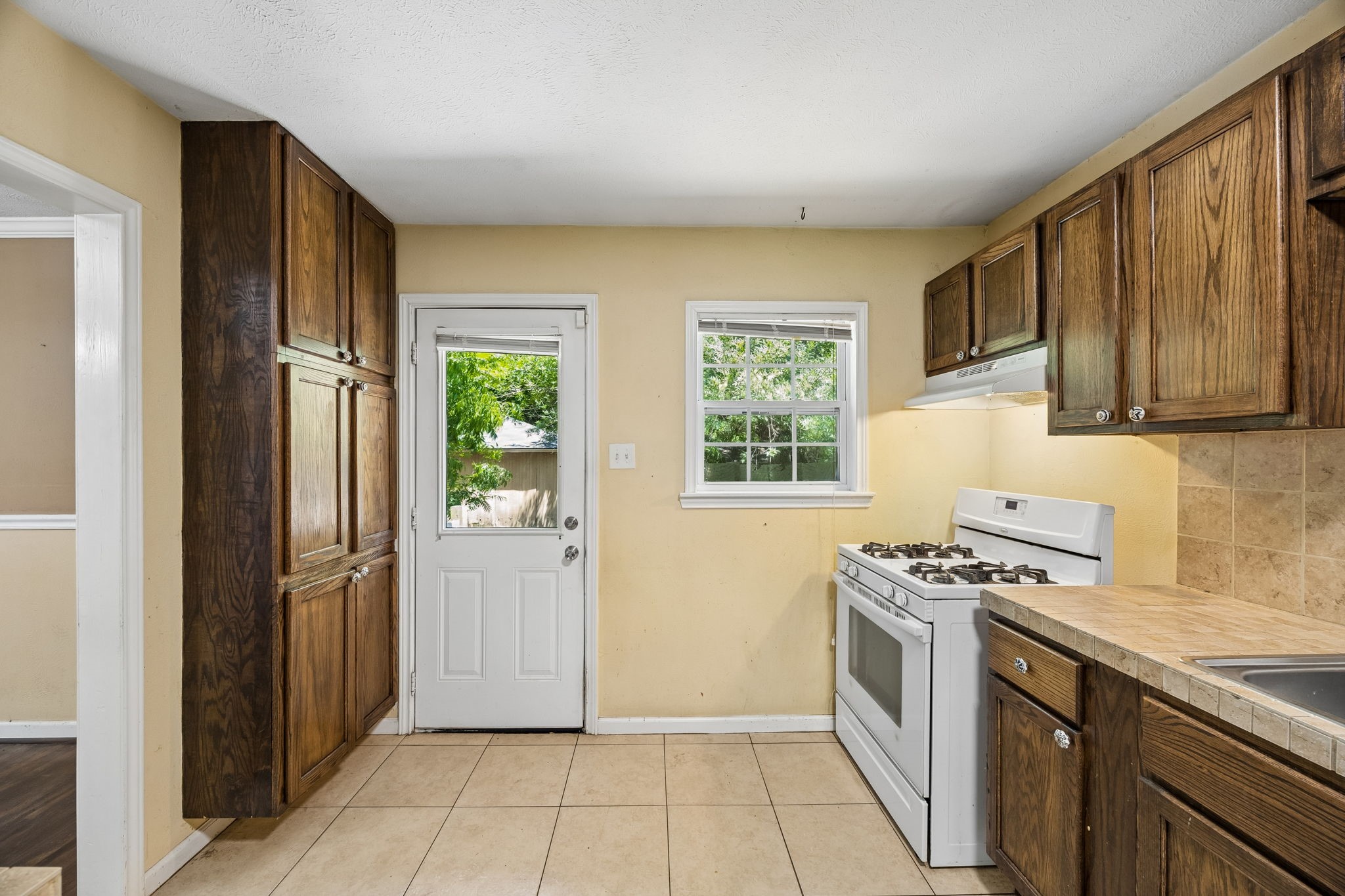 3228 E Perryton Drive Dallas TX 75224
