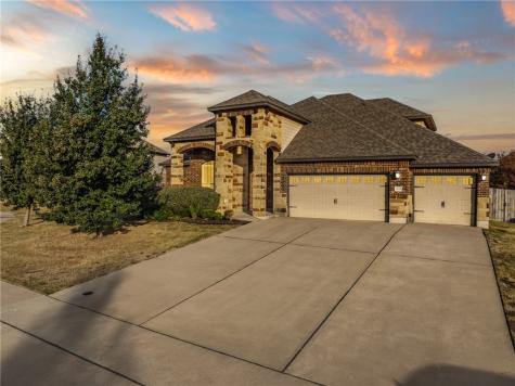 1113 Milford Drive Woodway TX 76712