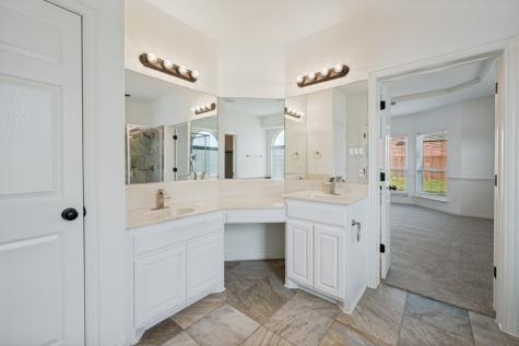233 Chappellet Street Kennedale TX 76060