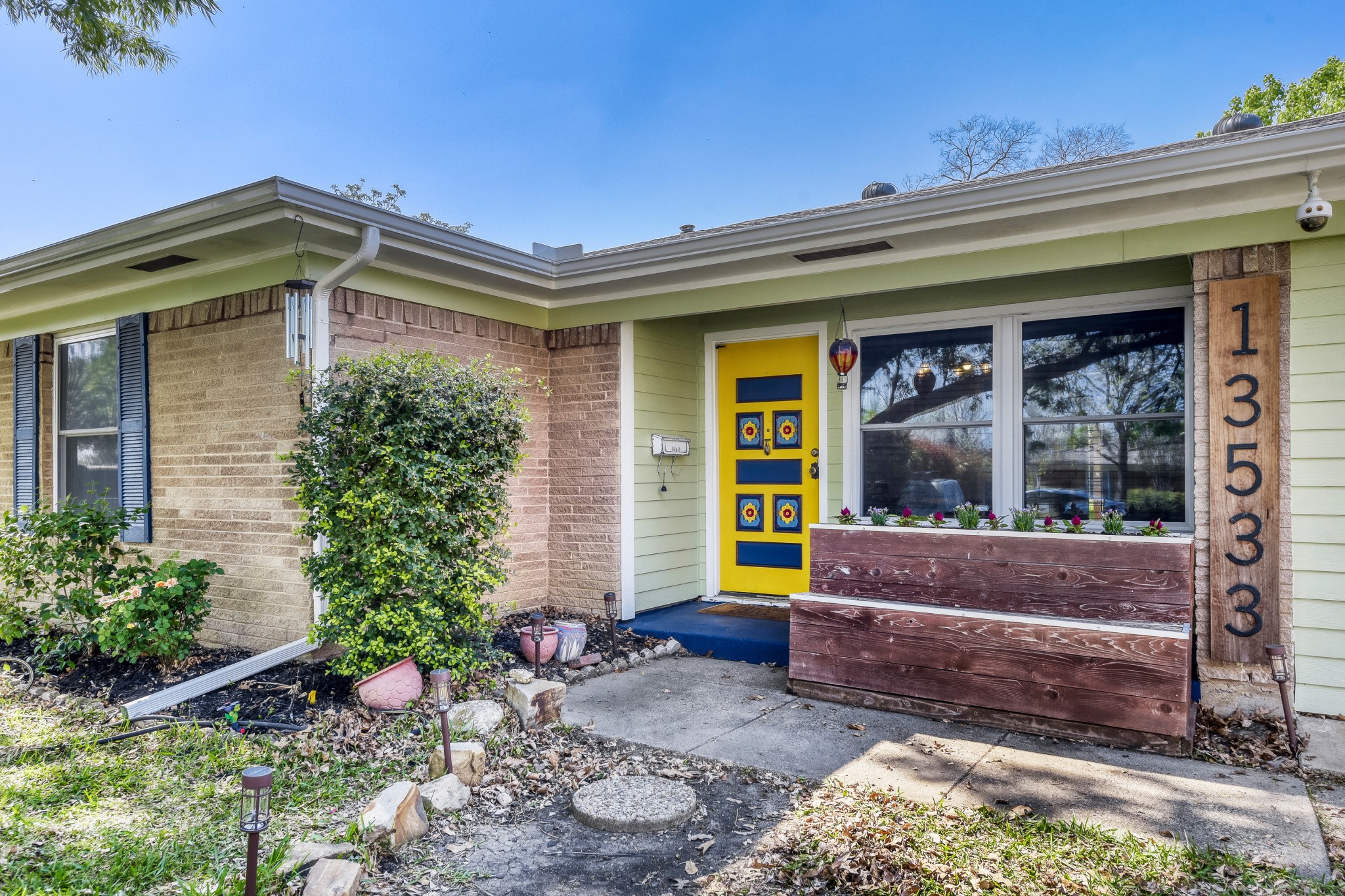 13533 Charcoal Lane Farmers Branch TX 75234
