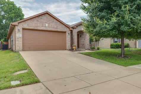 5428 Maverick Drive Grand Prairie TX 75052