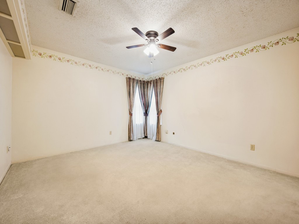3818 Twin Falls Street Irving TX 75062