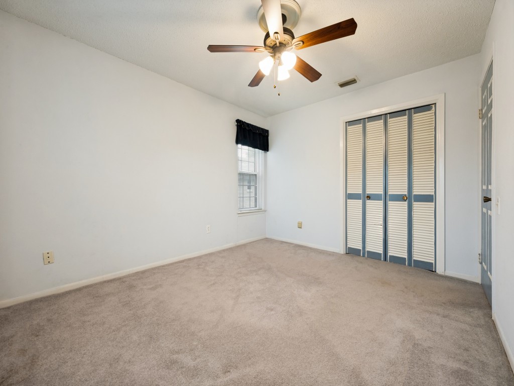 3818 Twin Falls Street Irving TX 75062