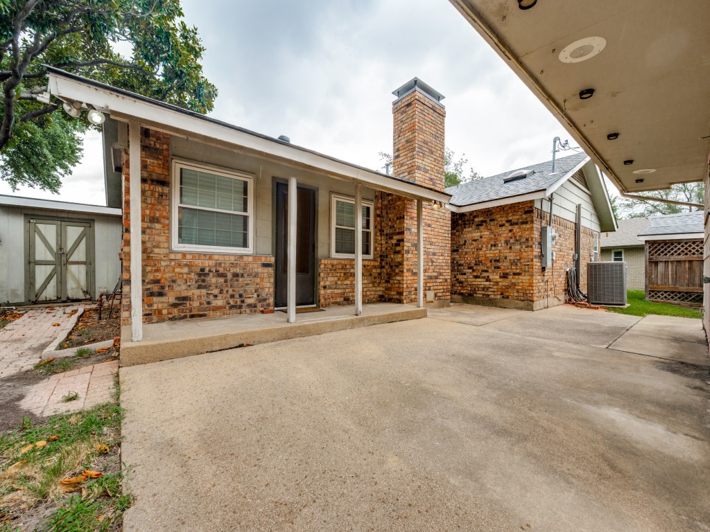 3818 Twin Falls Street Irving TX 75062