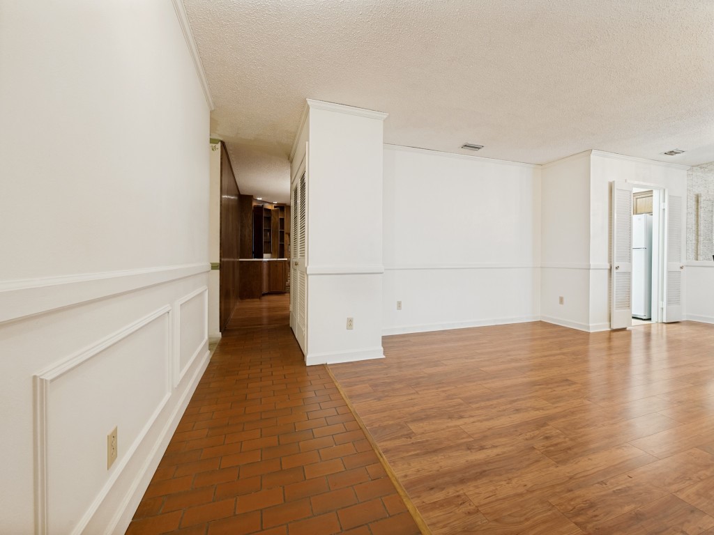 3818 Twin Falls Street Irving TX 75062