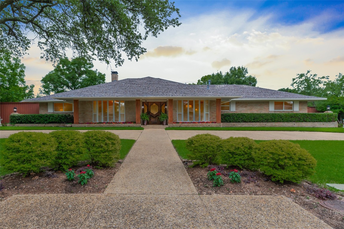4132 Mendenhall Drive Dallas TX 75244