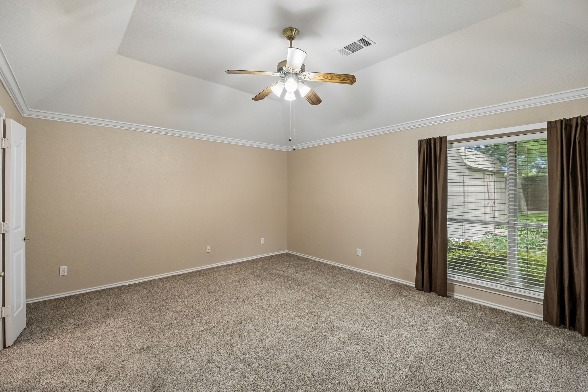 8637 Madison Drive North Richland Hills TX 76182