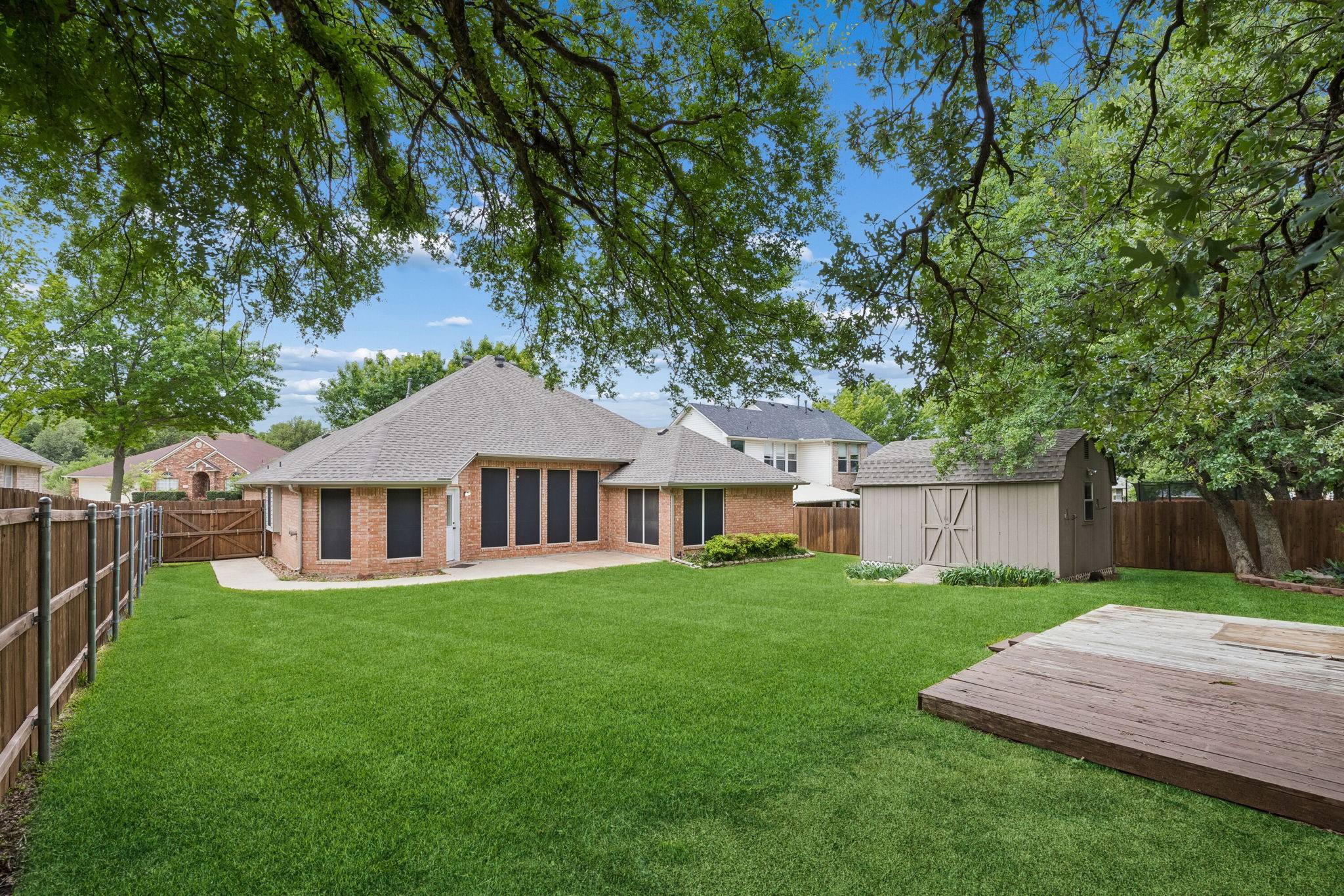 8637 Madison Drive North Richland Hills TX 76182