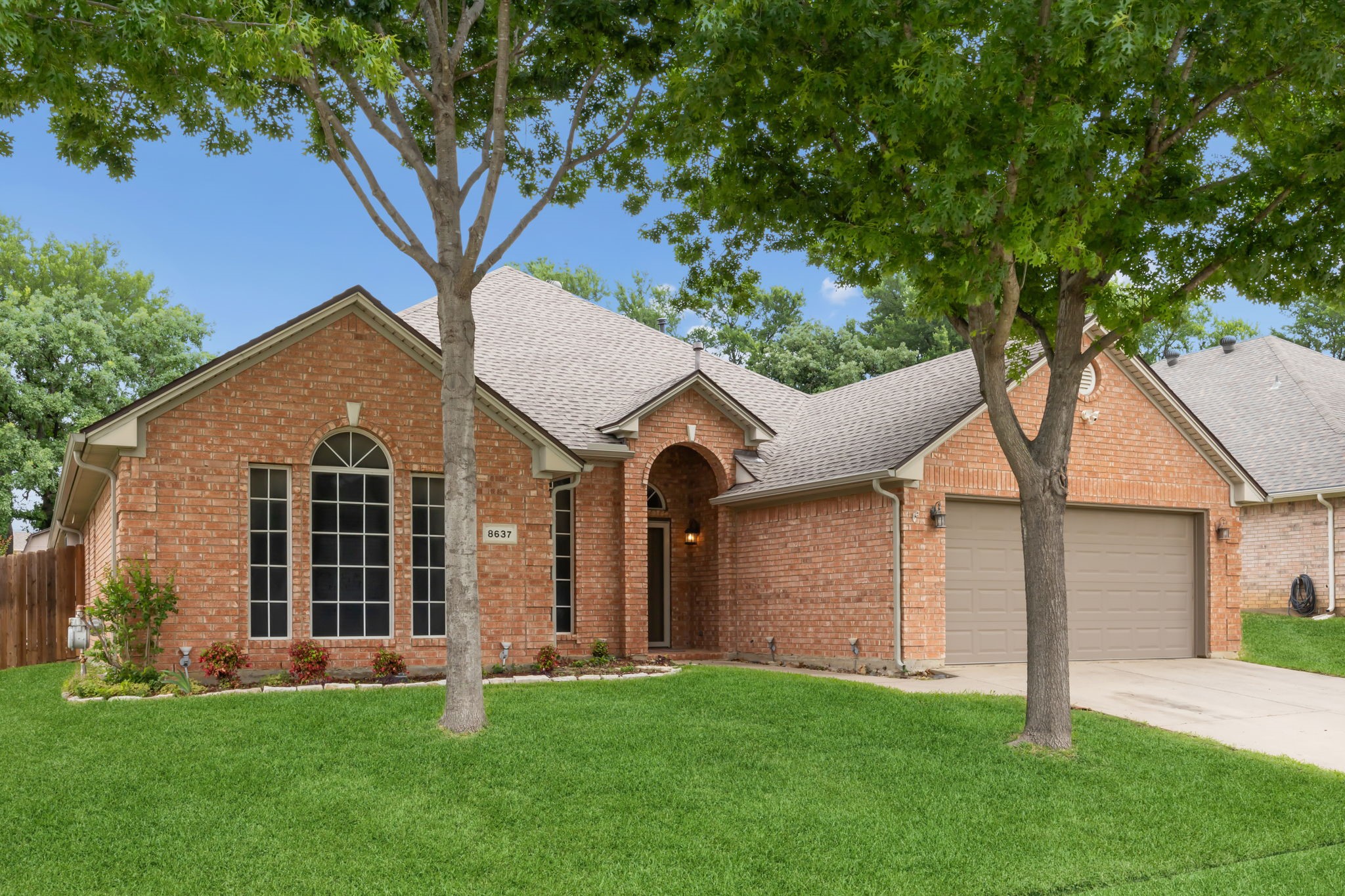 8637 Madison Drive North Richland Hills TX 76182