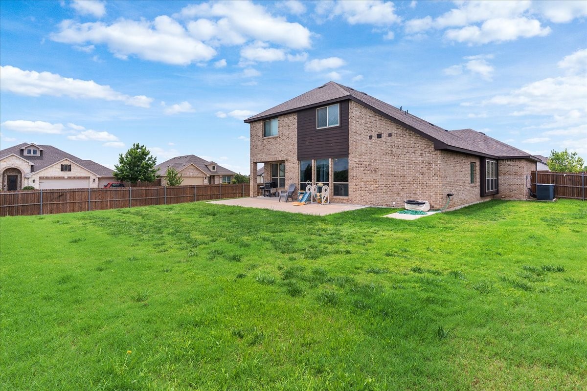 2000 Maplewood Drive Glenn Heights TX 75154
