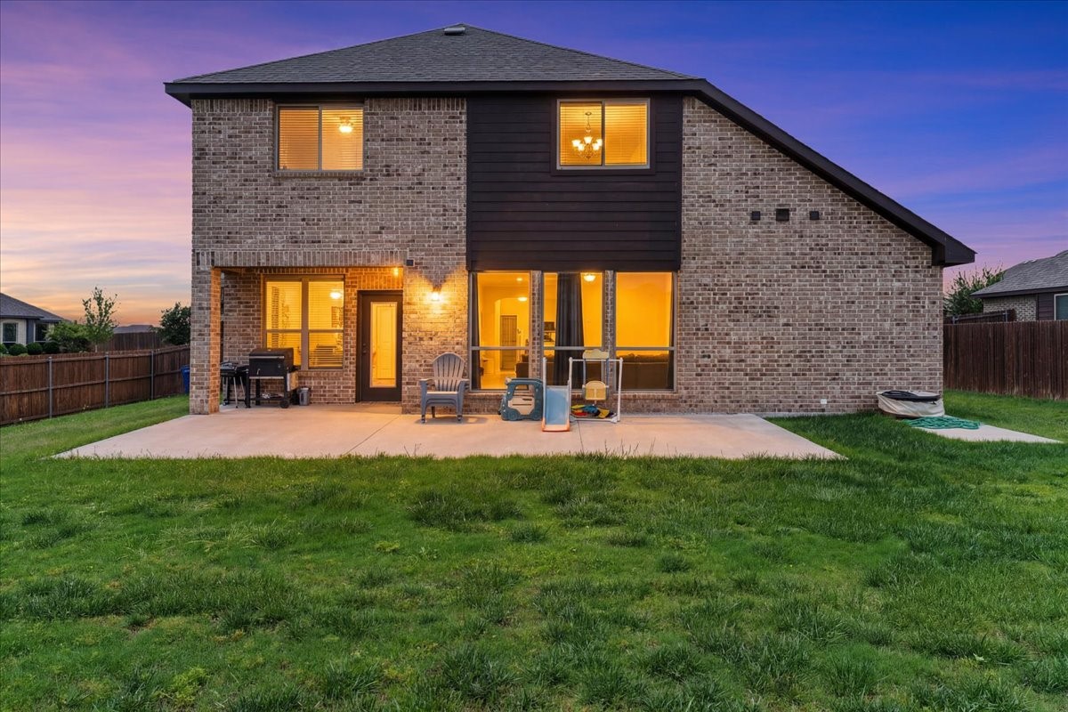 2000 Maplewood Drive Glenn Heights TX 75154