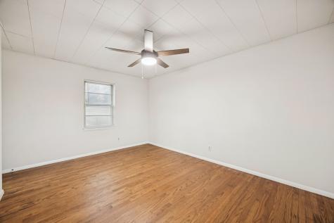 10042 Brockbank Drive Dallas TX 75229