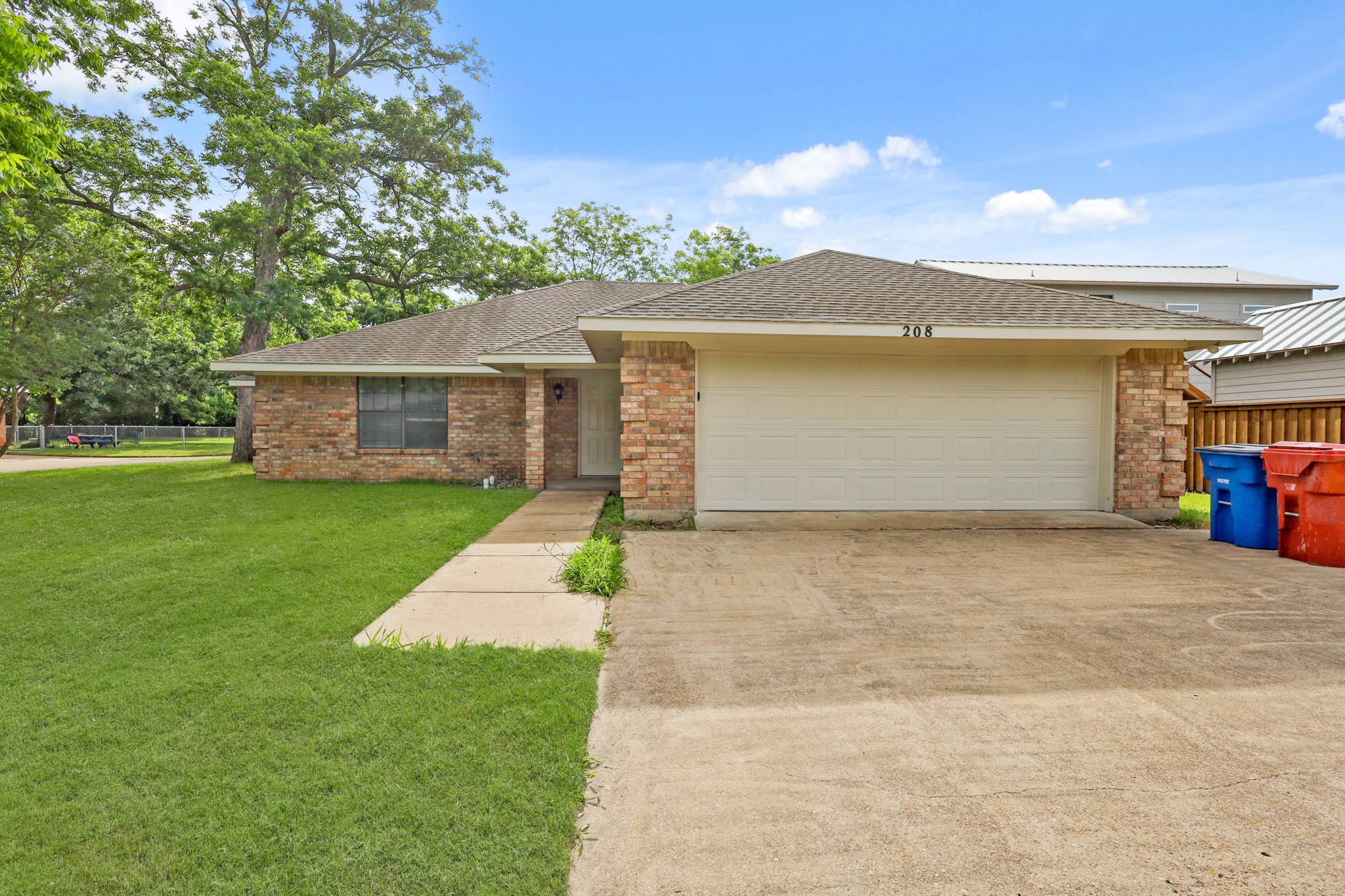 208 Jouette Street Farmersville TX 75442