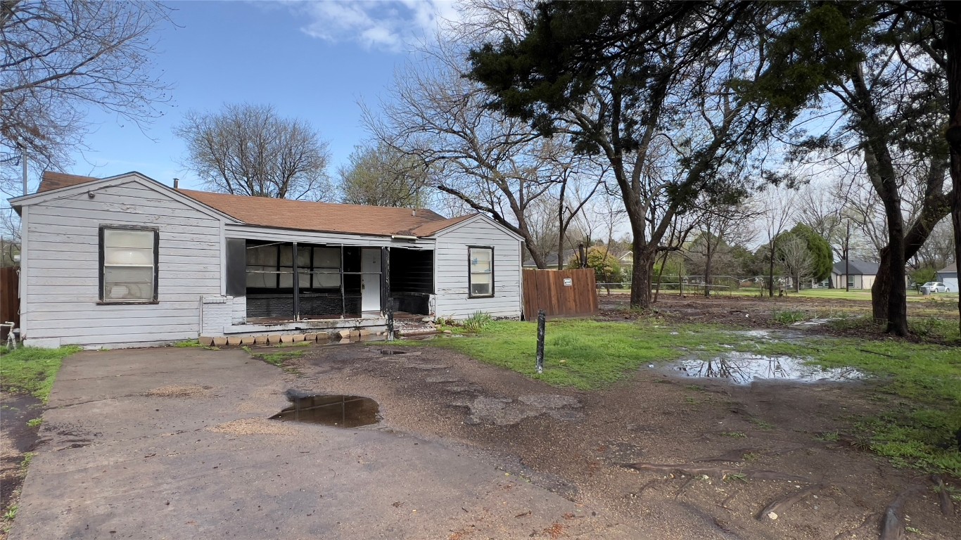 3247 Nandina Drive Dallas TX 75241
