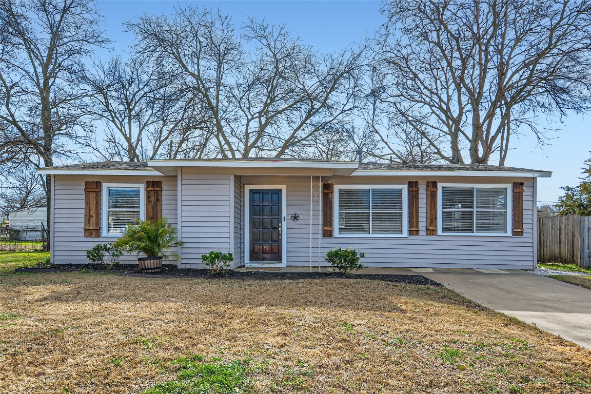 1704 E Mitchell Street Arlington TX 76010