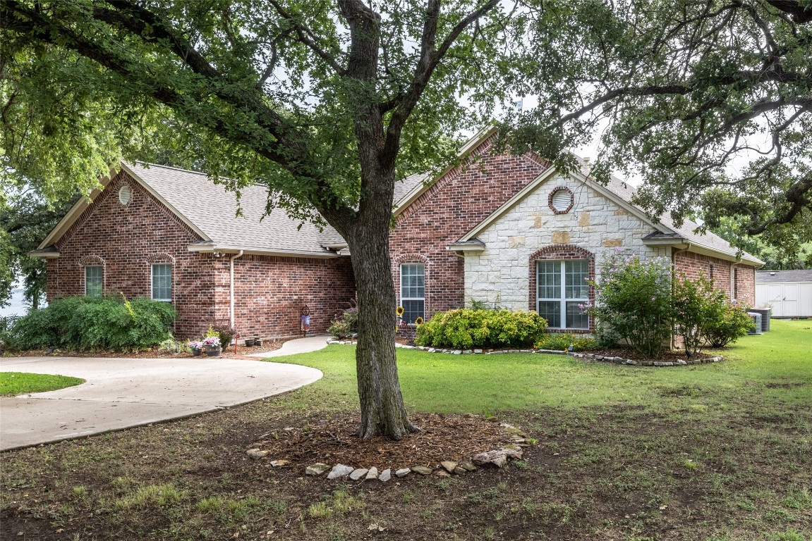 106 Bay Roc Lane Runaway Bay TX 76426