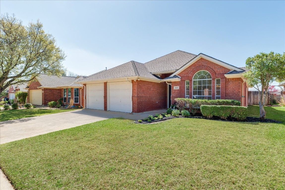 2224 Tiffany Glenn Court Bedford TX 76021