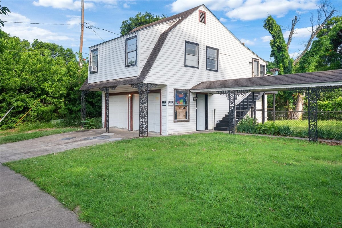 1718 S Marsalis Avenue Dallas TX 75216