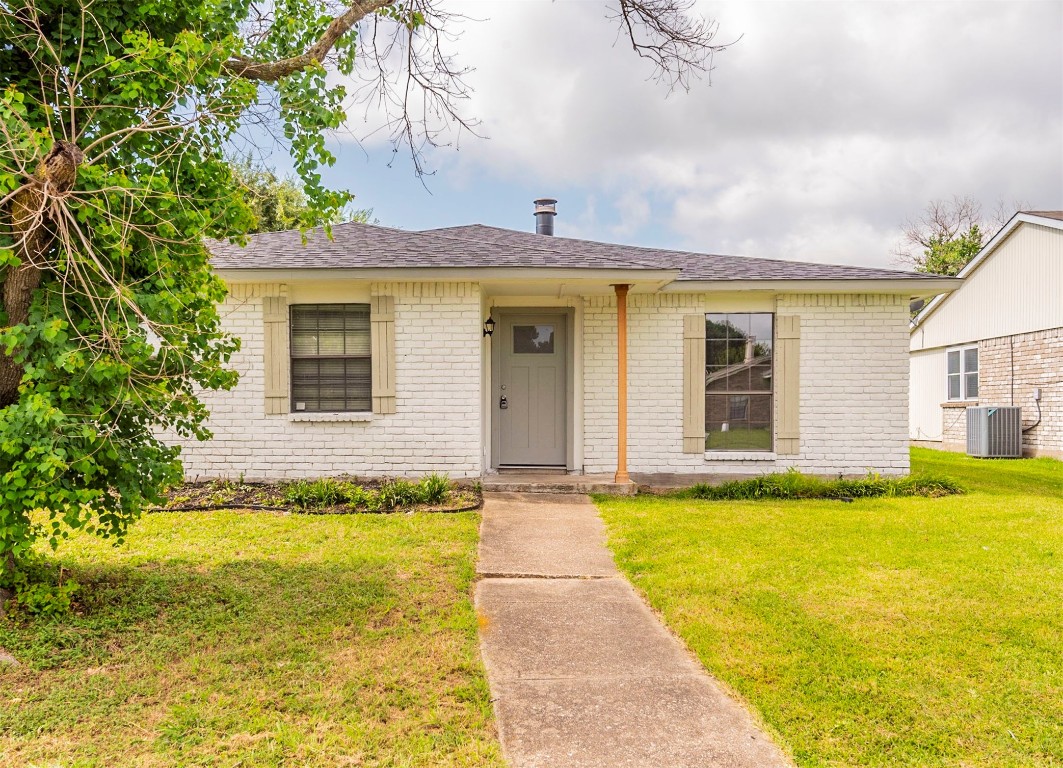 2117 Sandra Lane Grand Prairie TX 75052