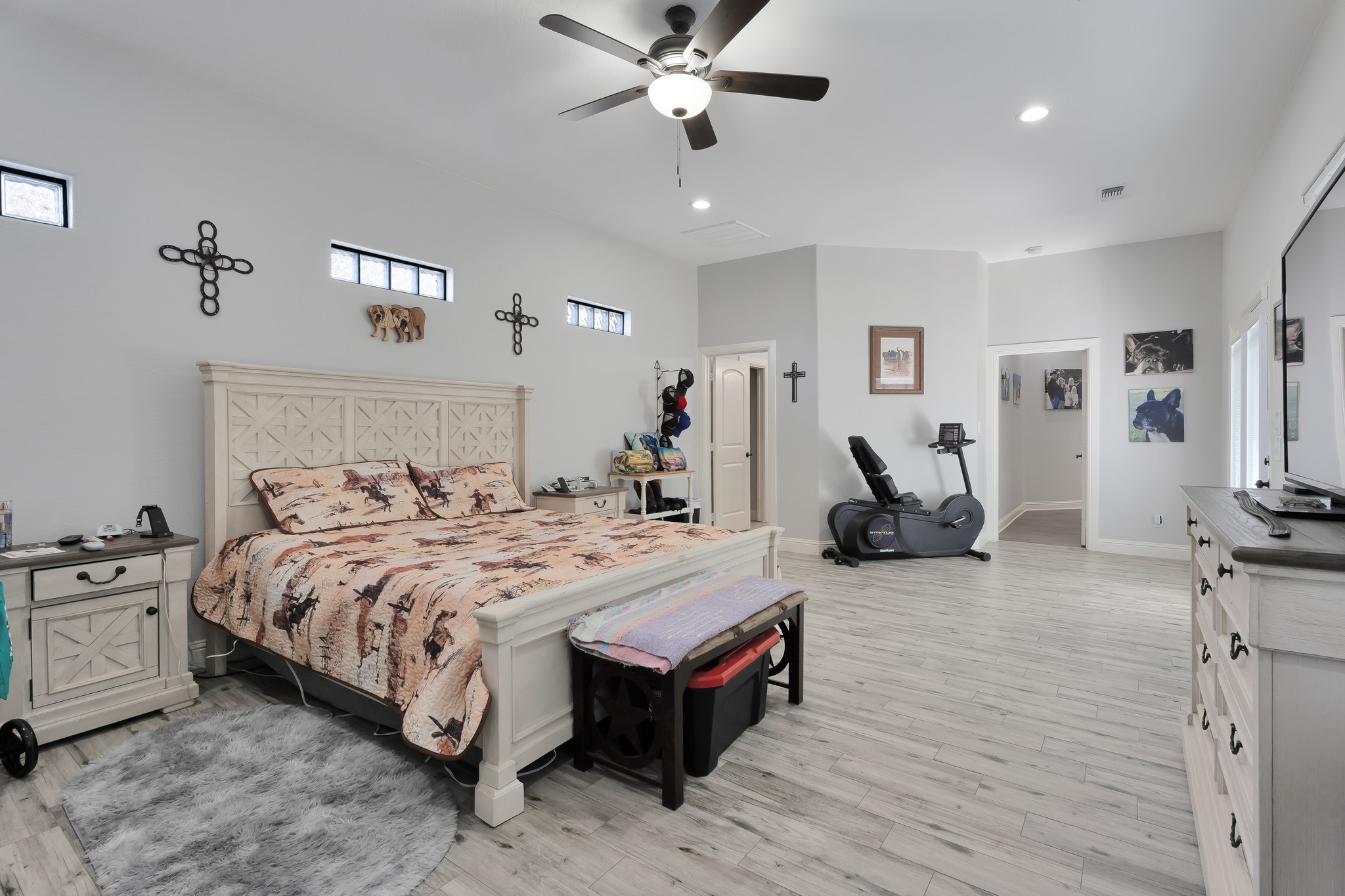 5014 Largo Drive Granbury TX 76049