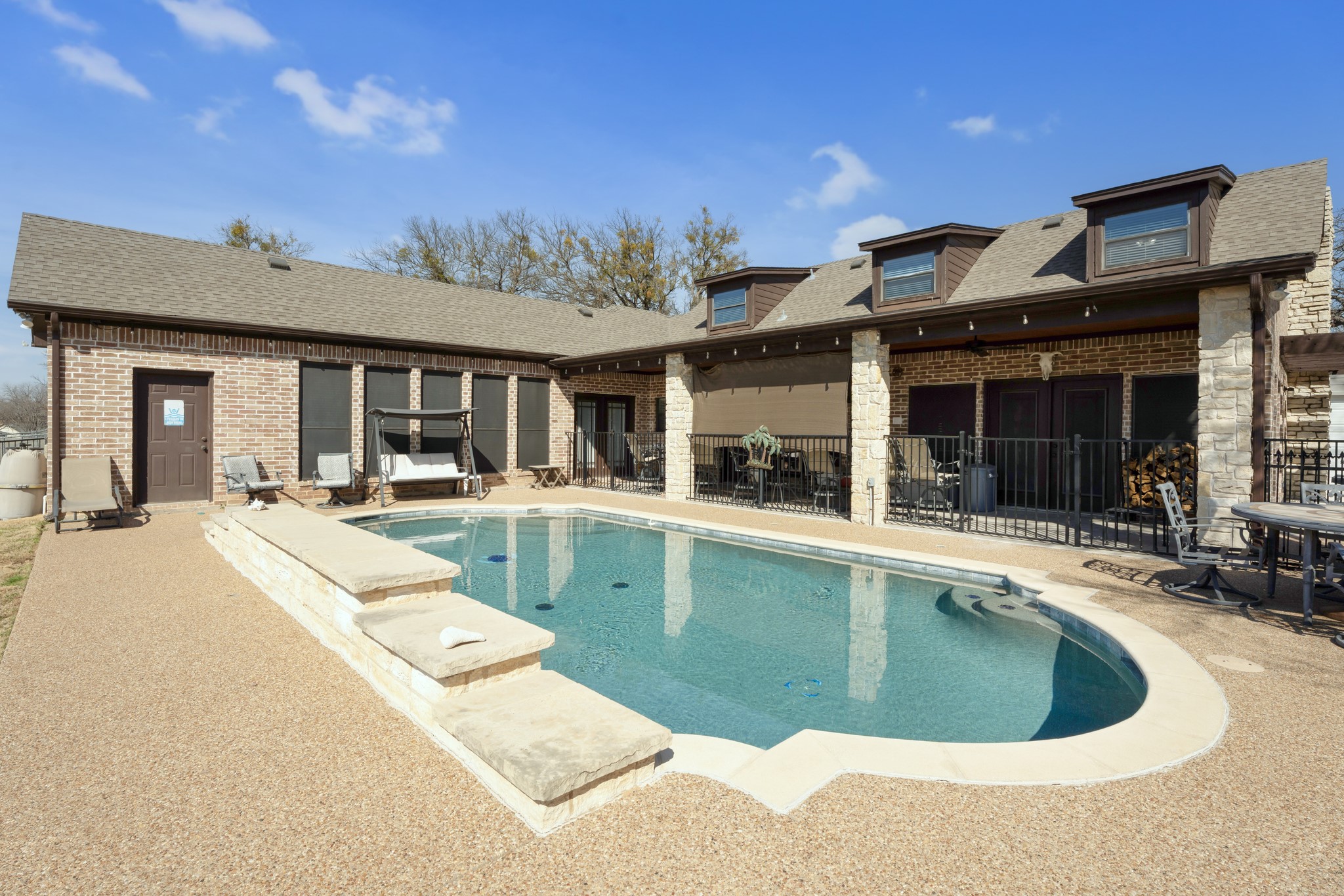 5014 Largo Drive Granbury TX 76049