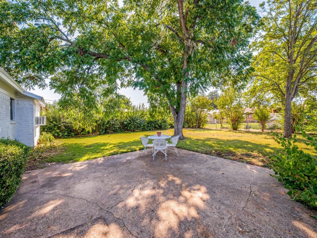 4318 Pineridge Drive Garland TX 75042