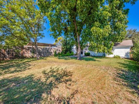 4318 Pineridge Drive Garland TX 75042
