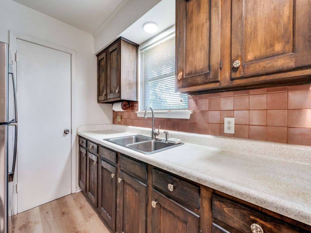 4318 Pineridge Drive Garland TX 75042