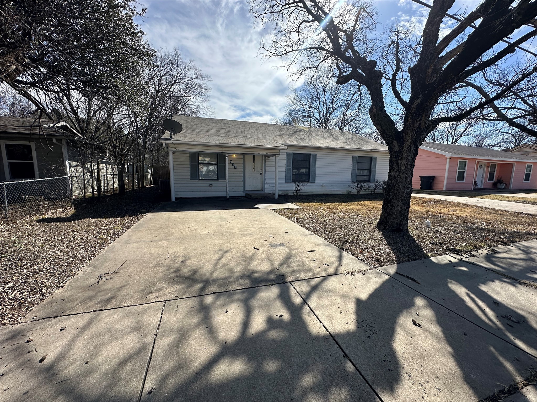905 Poindexter Avenue Cleburne TX 76033