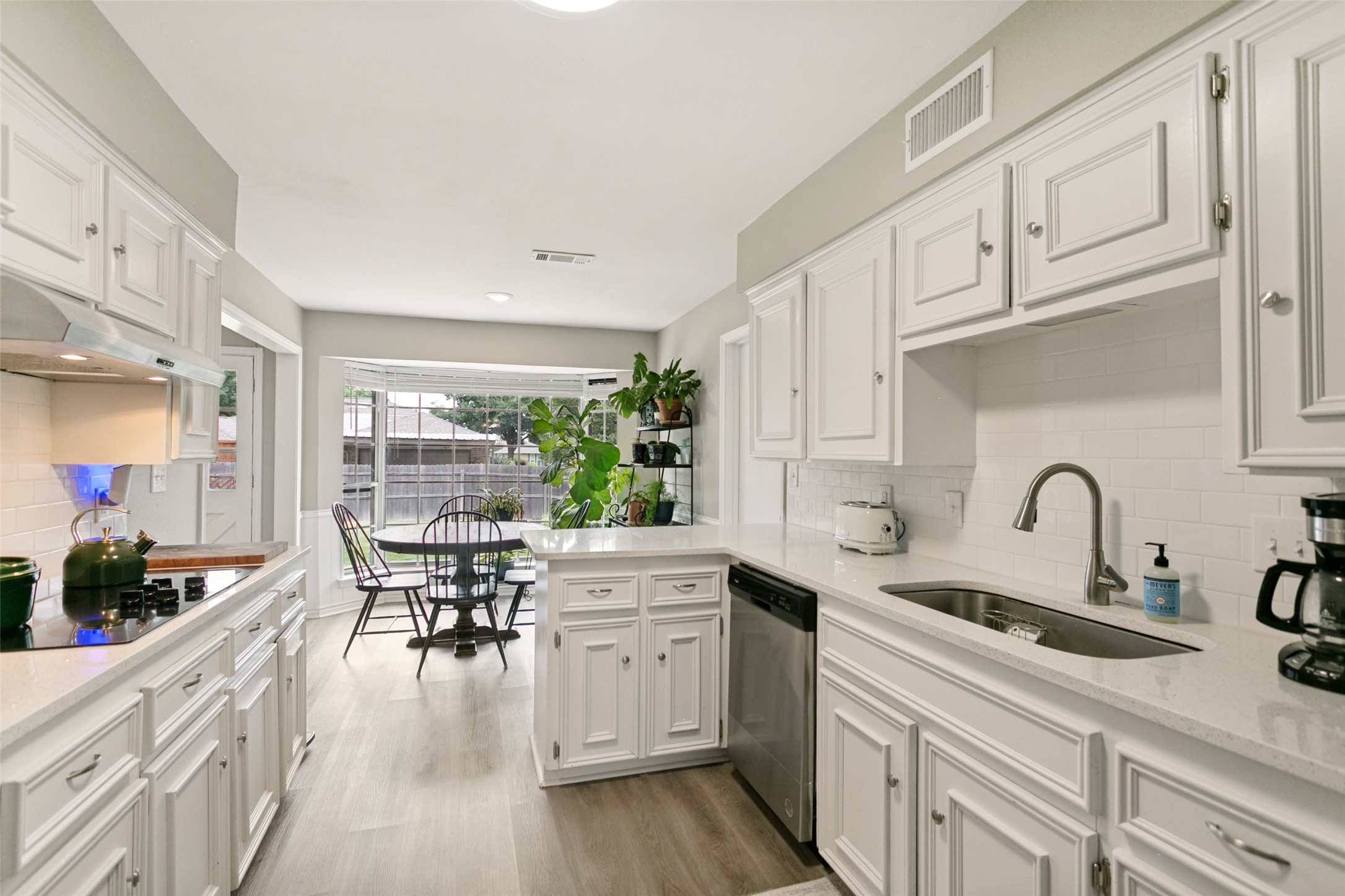 2416 Heather Hill Lane Plano TX 75075