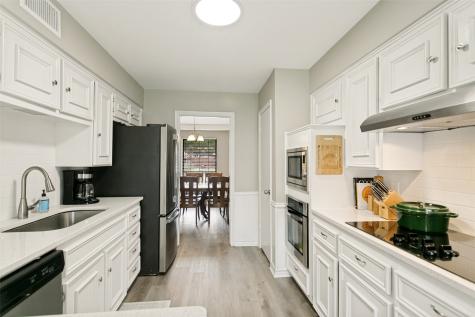2416 Heather Hill Lane Plano TX 75075