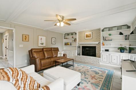 2416 Heather Hill Lane Plano TX 75075