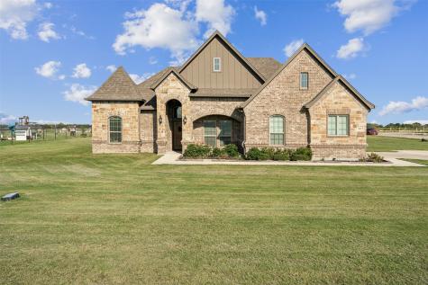 801 County Road 3341 Paradise TX 76073