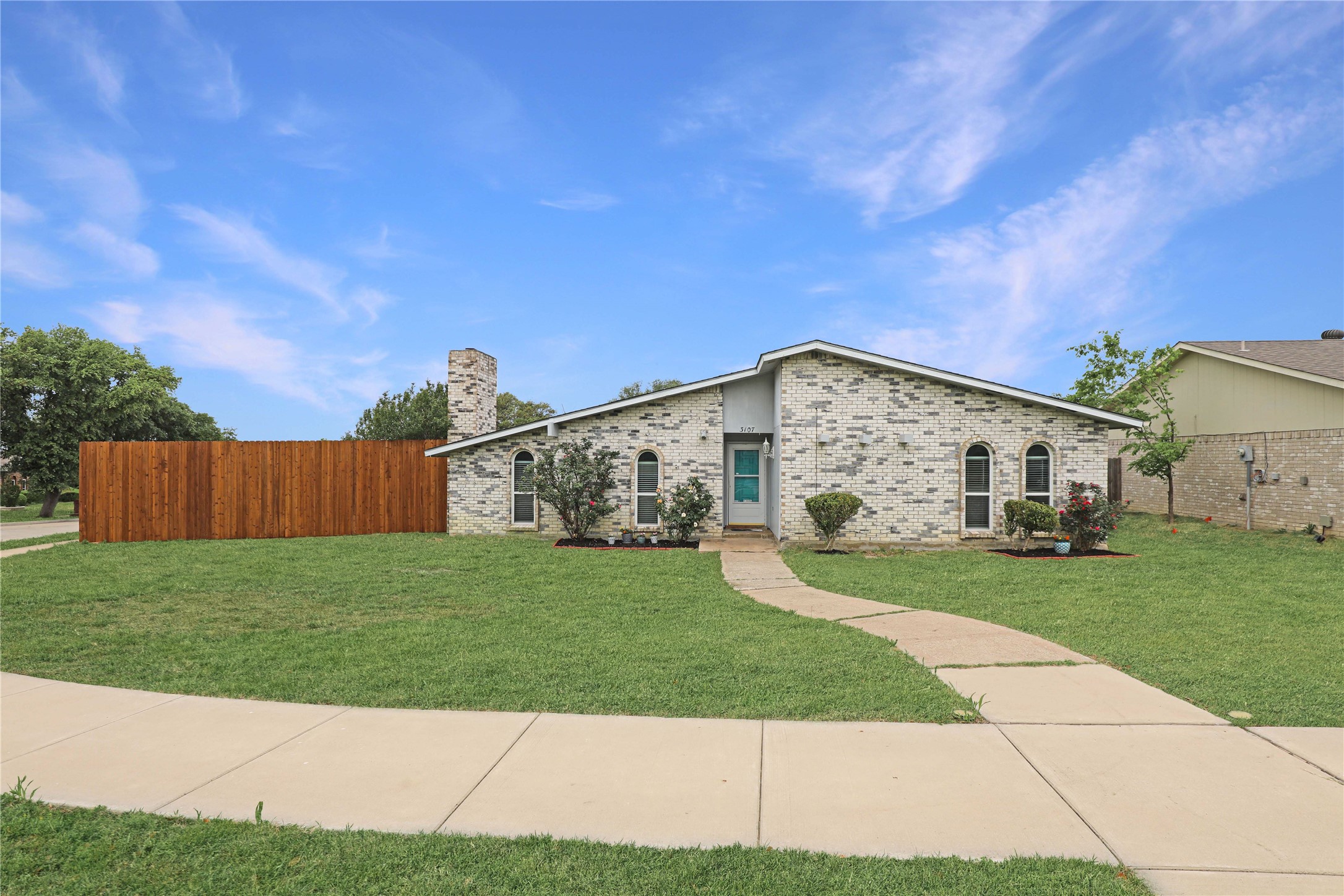 3107 Windsor Road Carrollton TX 75007