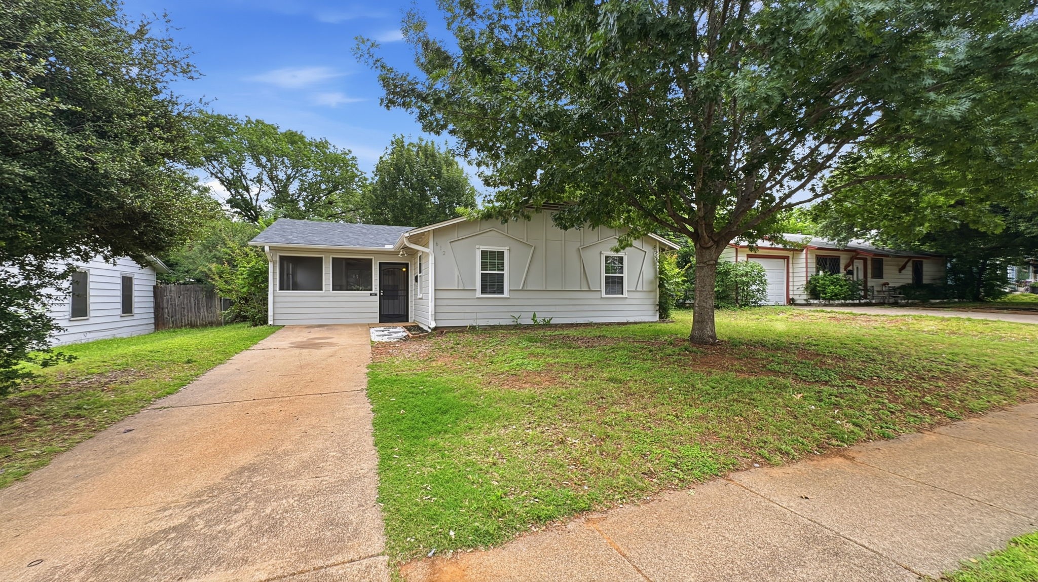 612 Aransas Drive Euless TX 76039