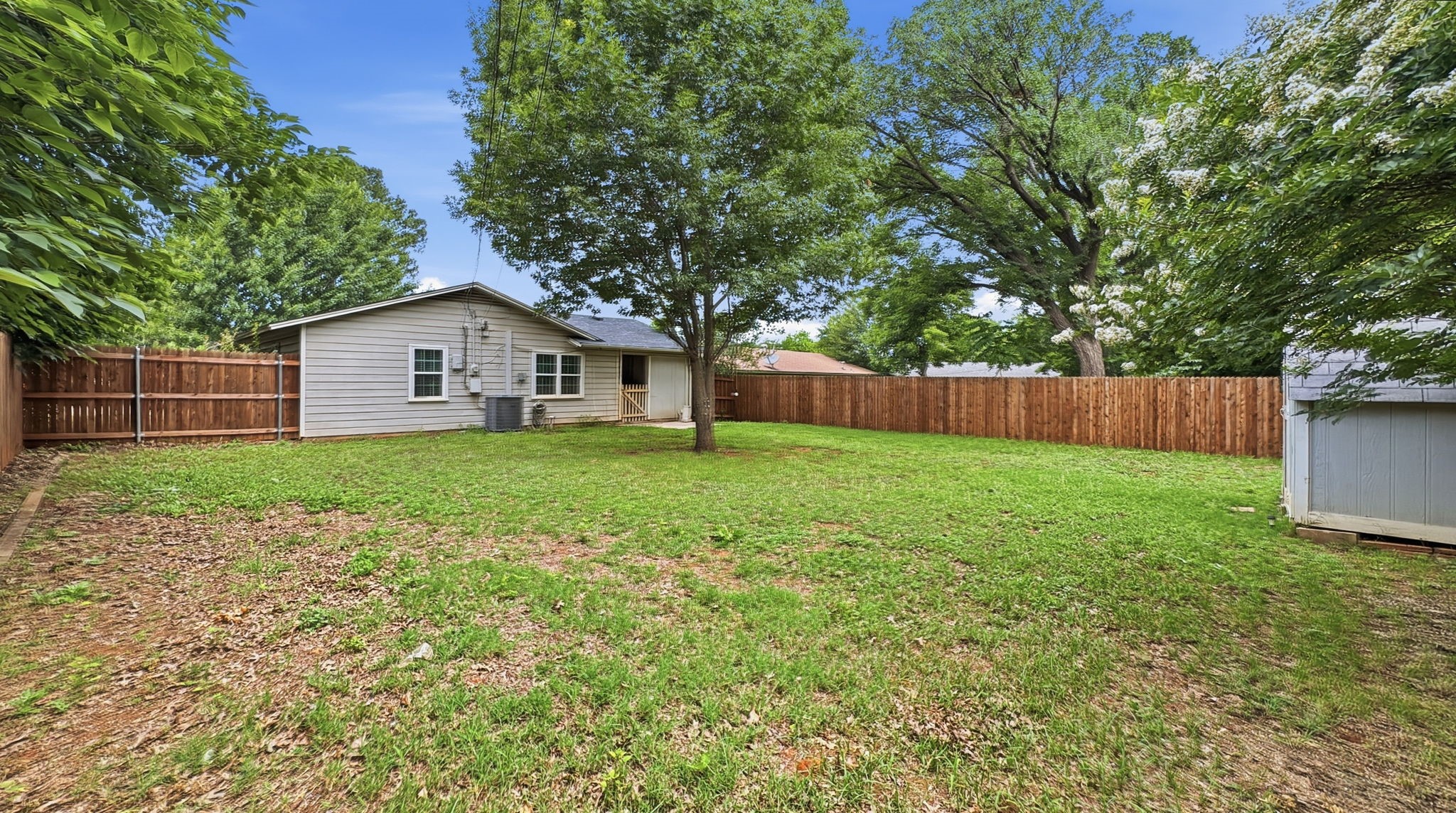 612 Aransas Drive Euless TX 76039