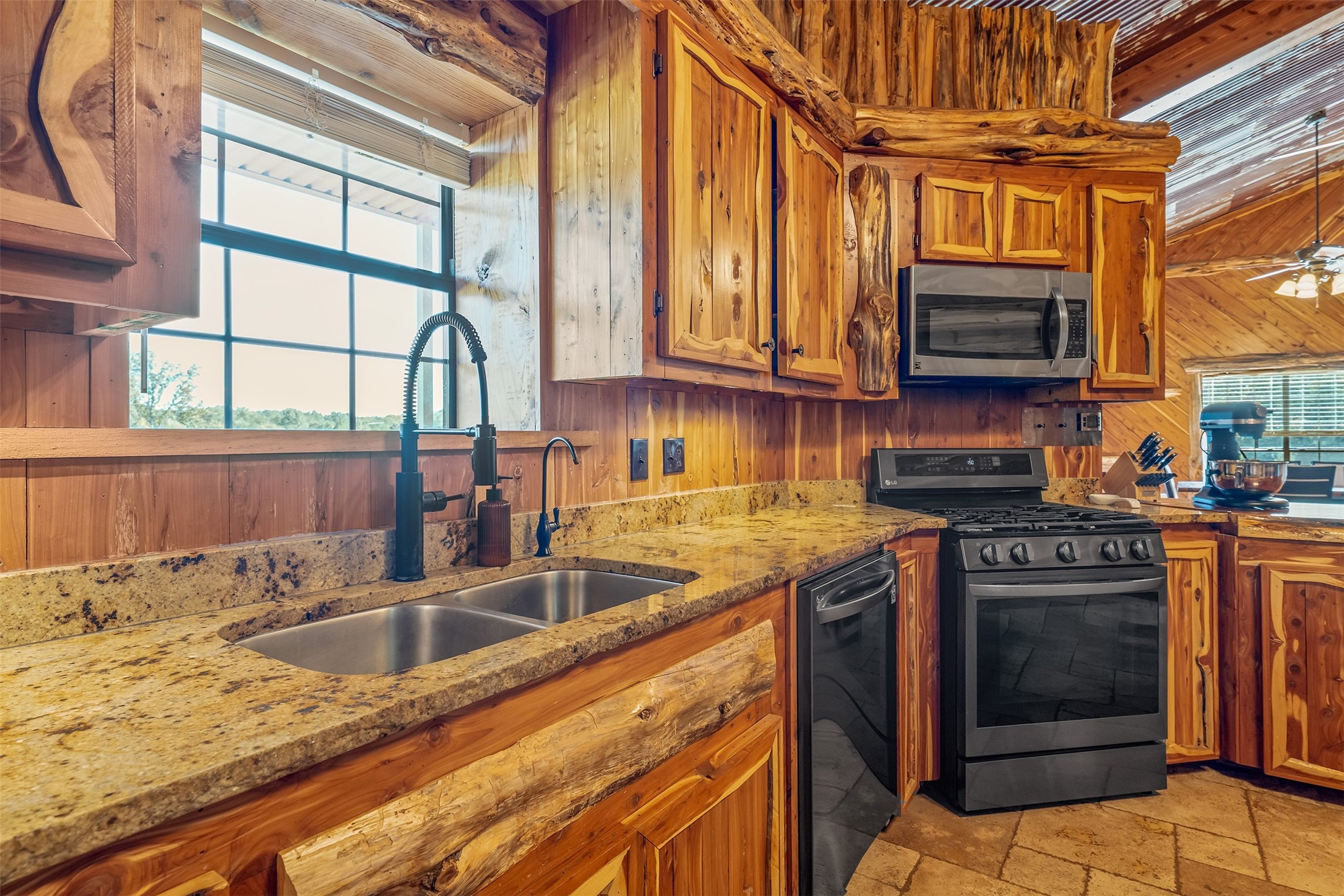 2600 Van Meter Road Kilgore TX 75662