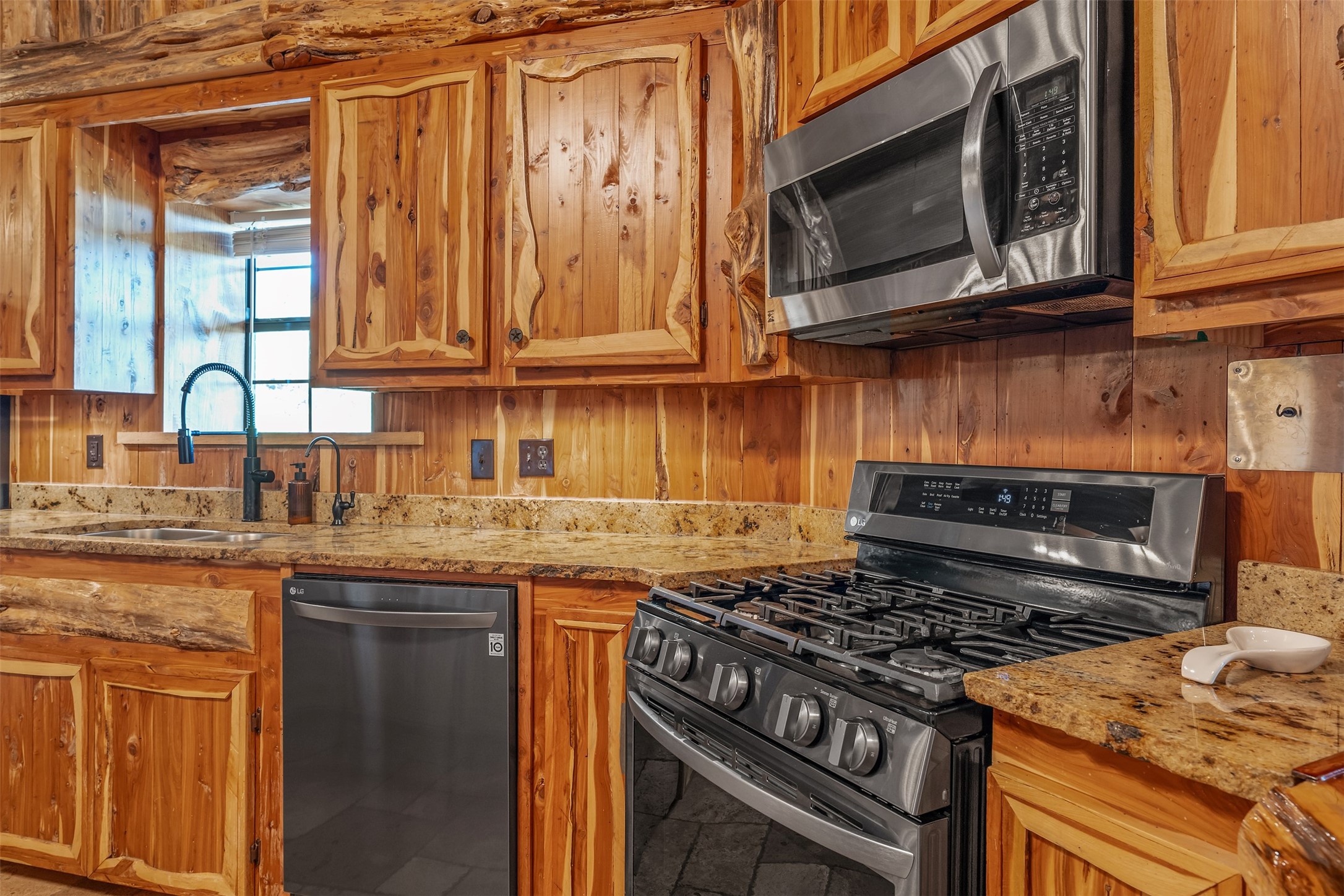 2600 Van Meter Road Kilgore TX 75662