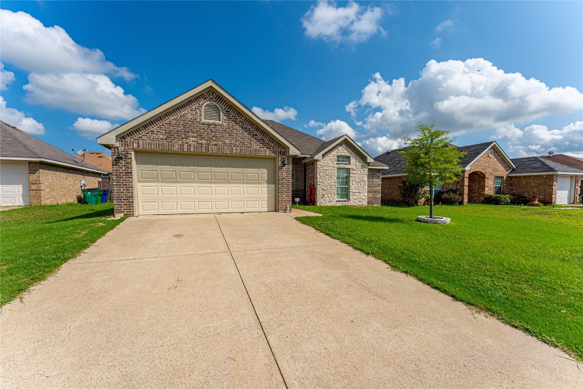 625 Antonio Lane Waxahachie TX 75165
