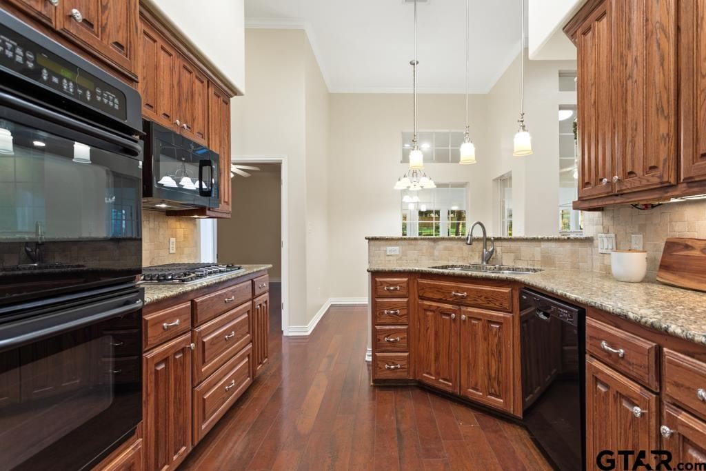 1620 Brookhollow Drive Hideaway TX 75771