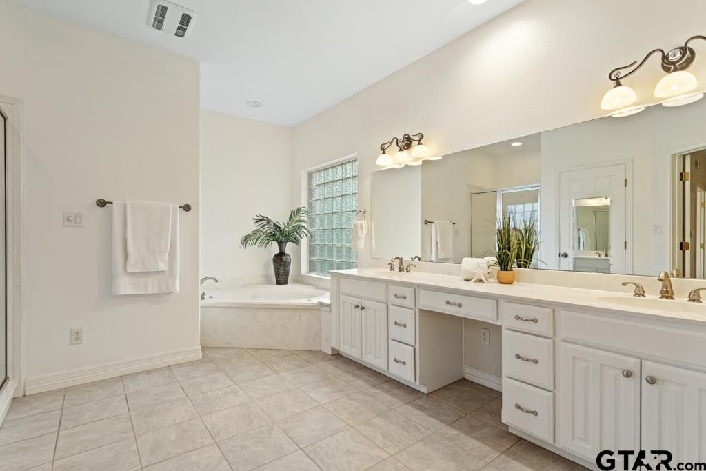 1620 Brookhollow Drive Hideaway TX 75771