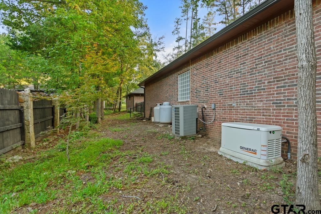 1620 Brookhollow Drive Hideaway TX 75771