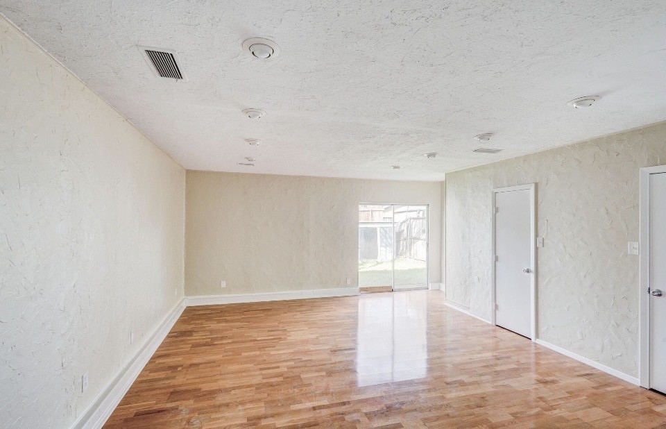 2101 Deerfield Drive Carrollton TX 75007