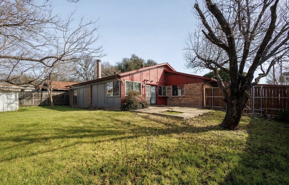 2101 Deerfield Drive Carrollton TX 75007