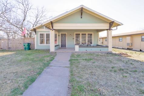 701 N Mason Street Bowie TX 76230