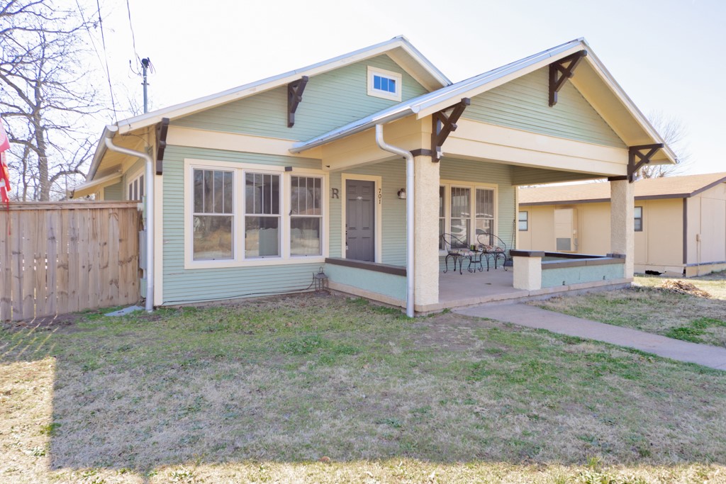 701 N Mason Street Bowie TX 76230