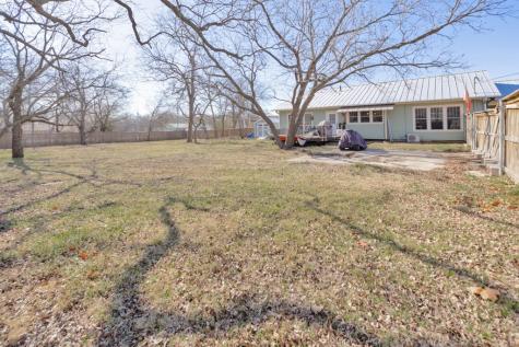 701 N Mason Street Bowie TX 76230