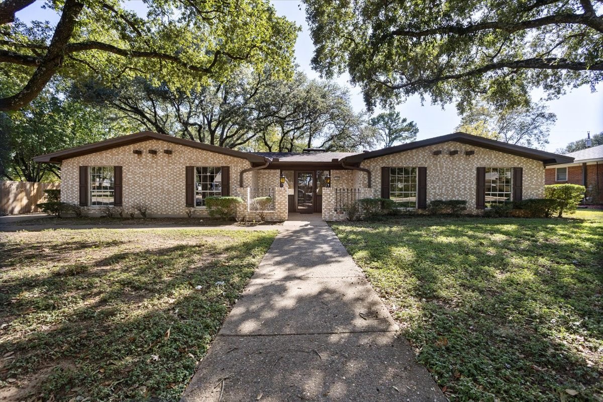 1103 Trace Road Cleburne TX 76033