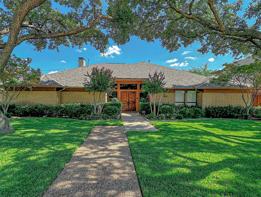 1912 Manor Lane Plano TX 75093